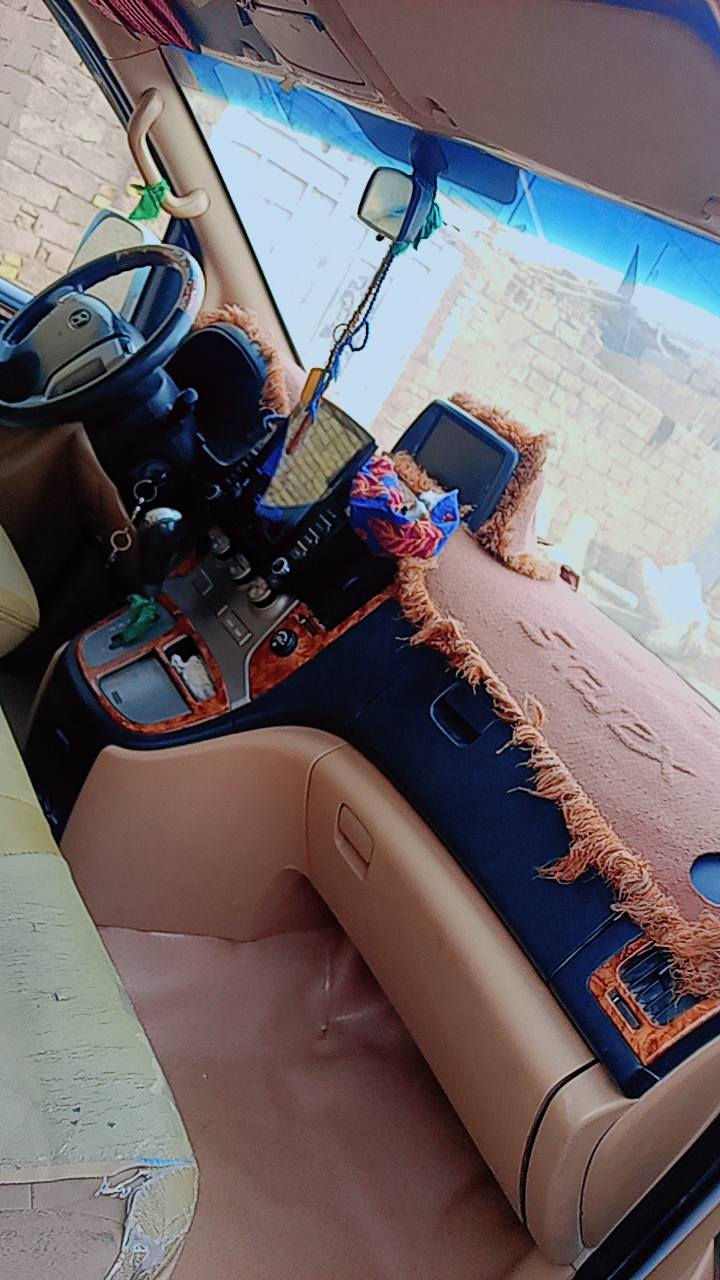 سلام عليكم للبيع موديل 2015 سياره جديده مال بيت السياره محوره مسكر رقم بصره دولي بسمي سنويه جديده باقي تفاصيل الاتصال ***********
