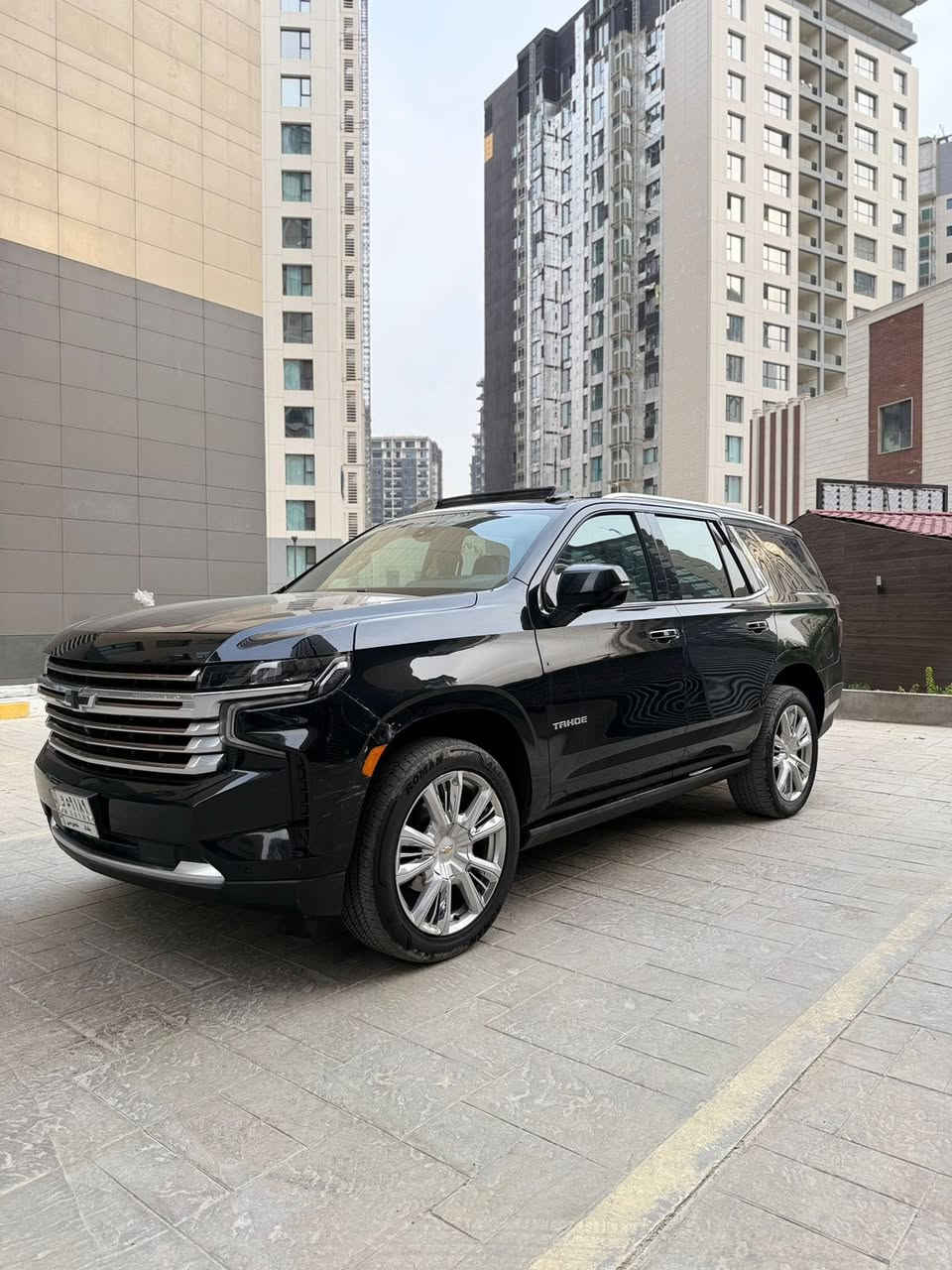 السلام عليكم اخوان للبيع فقط بدون مراوس

السعر 385
وبيهه مجال

تاهو موديل 2021 مواصفات بريمر  

ماشيه 90 الف 

وارد امريكي حادثهه بالمنشور صوره. سياره جاهزه وكامله

مواصفاتها 

بانوراما/دوس كهرباء/٥ كامرات/٣ شاشات/داتاشو/رادار امامي/نقط عمياء جانبي/جنطه شفط/كشنات تدفئة تبريد/شاحن نقال وايرليس/فور ويل وبعد بيها مواصفات متخلص 

***********

مكان السياره بغداد
