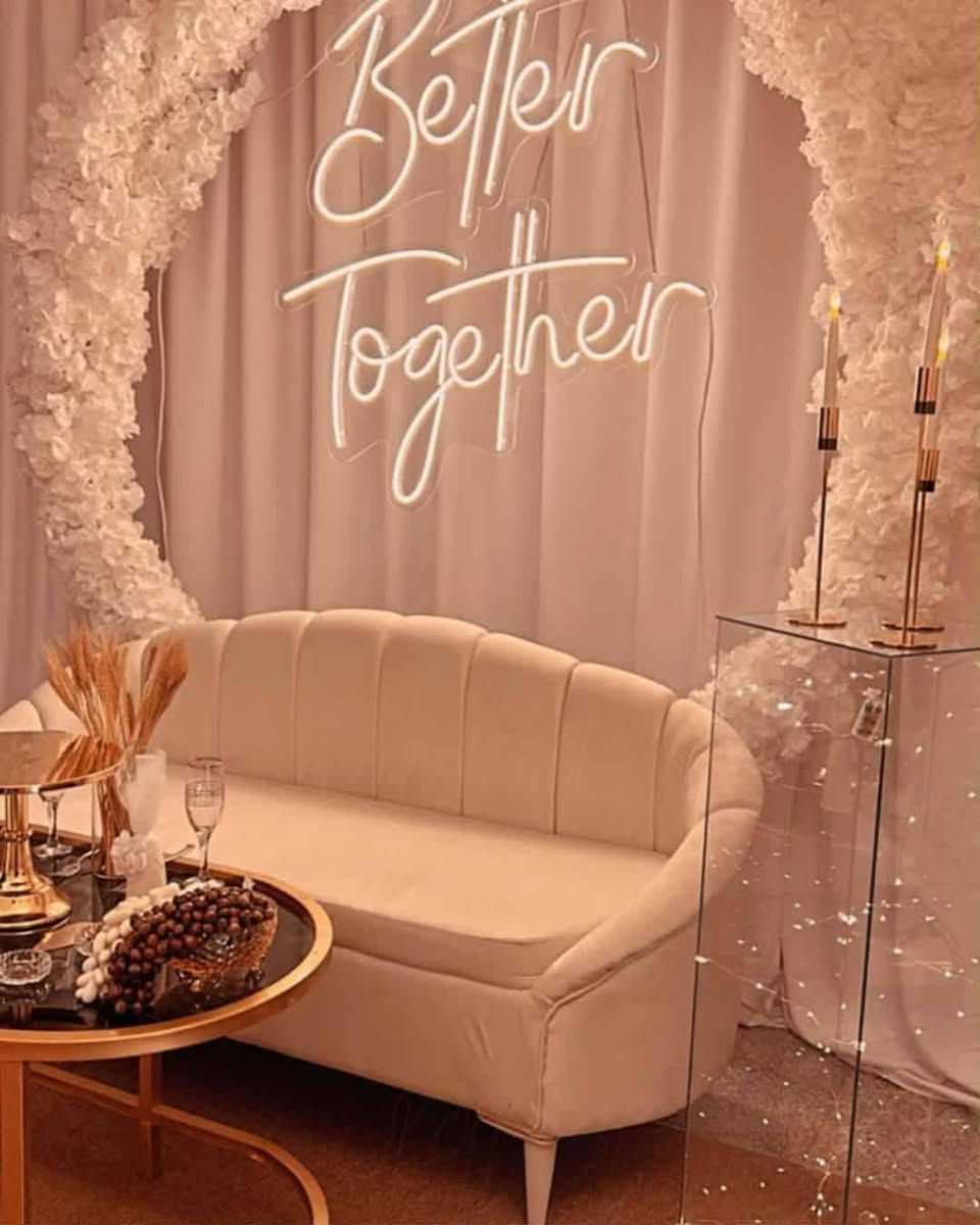 السلام عليكم
كوشة للبيع غراضها كلهن بعدهن جديدات كوشة راقية جداً متكامله

 كولشي  ما ناقصها سبب الببع عدم التفرغ العنوان بغداد 

للاستفسار الاتصال على رقم او مراسله خاص
***********
