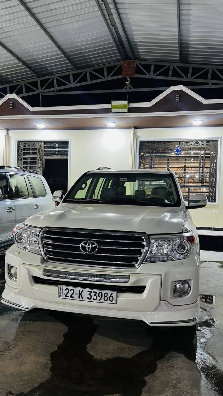 السلام عليكم
للبيع لادكروز 2013 فول مواصفات 

GXR_V6

بريم اصل 

فتحة

جلد

بصمة

دخول ذكي 

حساسات خلفية 

كامرةخلفية

شاشة كبيرة

ويل كب
 
رقم اربيل الجديد هزة جديدة

السيارة بسمي تريد مداور وكالة 

كفالة من الصبغ بيها بارد جاملغ خلفي كد اصبع

العنوان النجف

للستفسار 

***********
