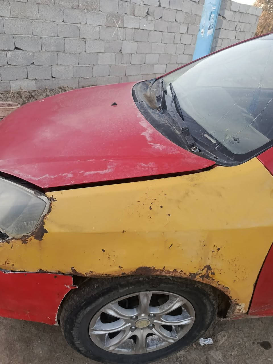 اسلام عليكم جيلي MK 2012 السياره جاهزه مكينه كير كهربائيات بيه ضربه ستوته بلجاملغ السايق وبدالته داخل جديد السياره سنويه ضايعه بيه بس وكاله من راعيه راعيه يريد مداور كلشي مايطلب السعر 15وبي مجال مكانه الديوانيه البدير ***********
