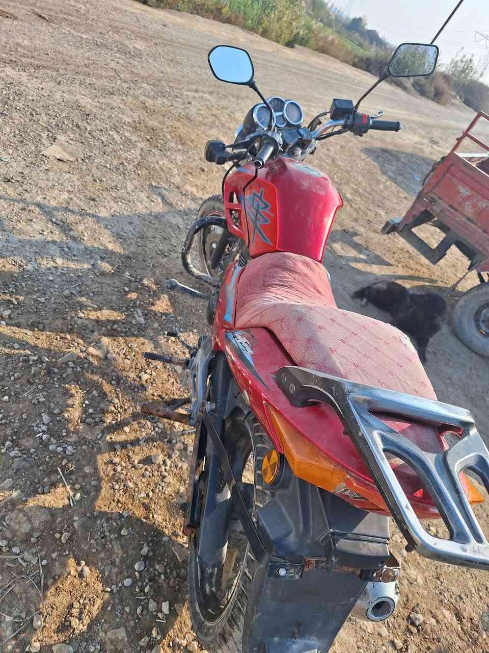 اسلام وعليكم دايوان باندا موديل 18 وراق اصولي حت دفتر كتلوك بيه السعر ٧٧٥الف وشراي يخابر ويدلل *********** ول ما عنده رصيد يراسل واتساب مكاني بغداد المدائن
