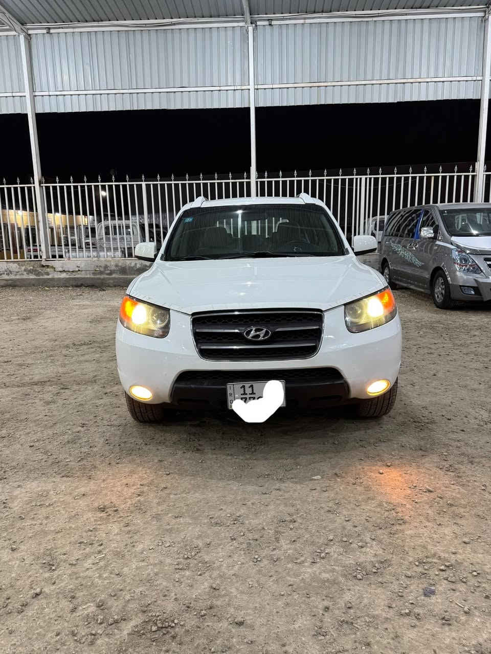 سنتافي 2007 وارد امريكي داخله كلين بدون حادث هنا صار بيه تكشري بالبنيد وشبر بالكصه ونص جاملغ خلفي صبغ بدون حادث السياره جدا جديده مكينه 2700 سته سلندر تخم تاير جديد حادية جدا جديده كامره حساس سياره جداً نضيفه ماشيه 118بغداد انكليزي هزه جديده جهازه من كلشي نضيفه جداً شراي يتصل *********** عنوان بابل سعر 114
