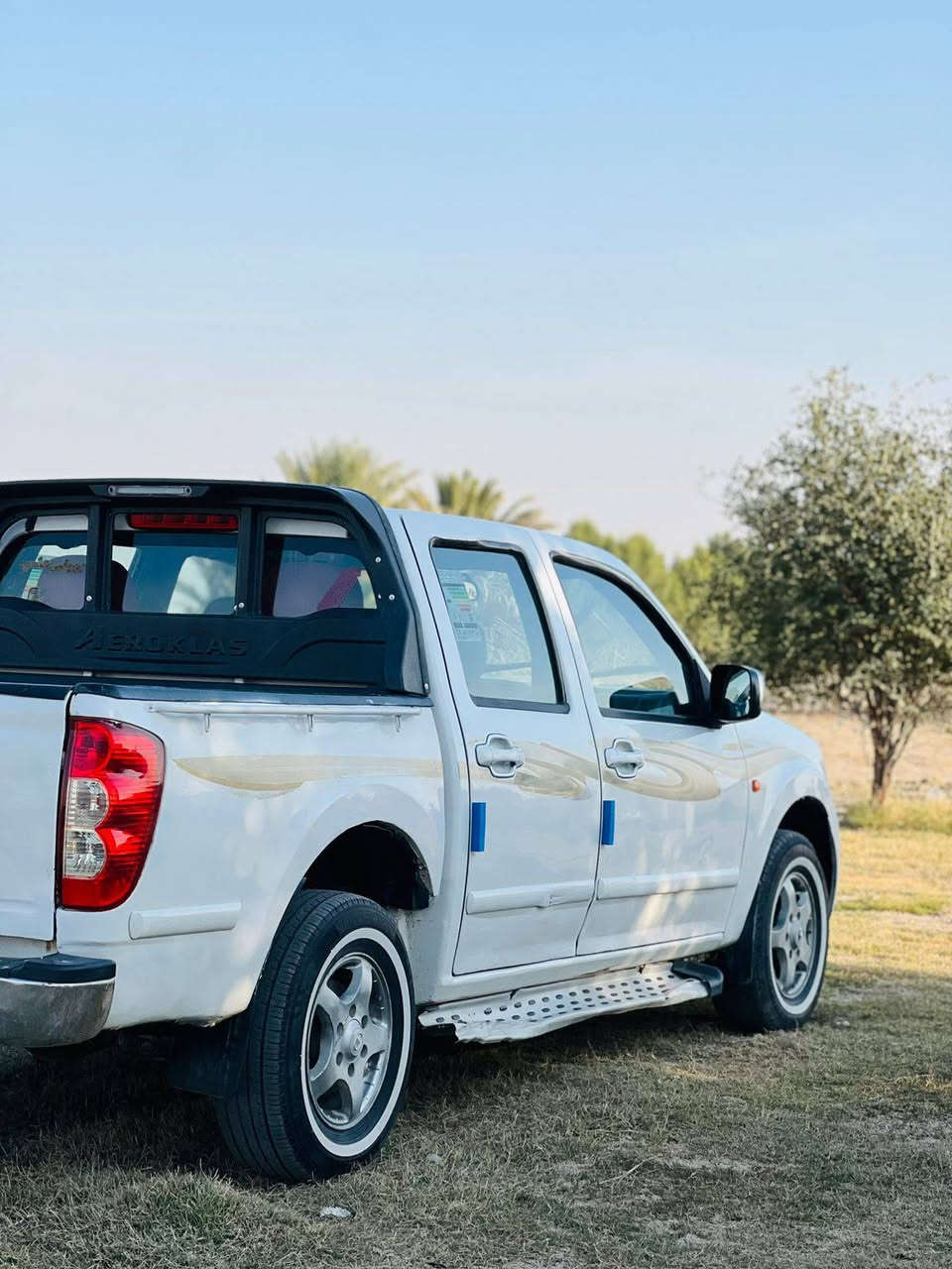 بيكم كريت ويل للبيع موديل 12 رقم واسط محرك كير إكسن كله جديد كهربائيات كلها شغاله تدفئه شغاله سياره مكفولة من الضربه والتبديل وسنويه مجدده لل27 مشروع وطني سياره جديده وحلوه لاتصال على
***********اثير 
***********اسيا 
***********كورك 
مكان السياره بابل الشوملي 
سياره ملاحضه حلوه
السعر مناسب جدا 58 وبيه مجال
