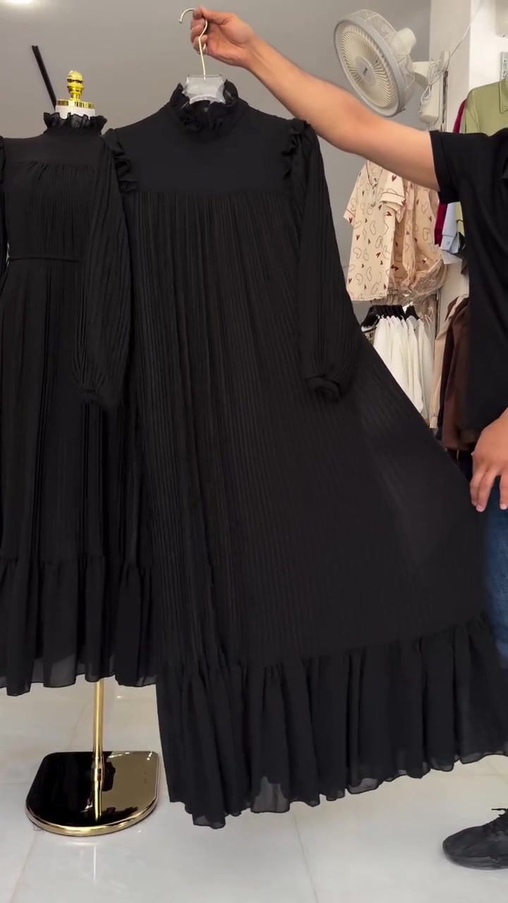 فستان مثل صوره بضبط ب 15 الف
يلبس قياس خاص وزن 115 وبي احزام يتخصر قالبه راهي حيل 
ملبوس مرة وحده اشتريته ب35 
موجود توصيل


**إذا كنت صاحب هذا الإعلان وتريد حذفه لأي سبب، رجاءا أرسل رسالة إلى الدعم الفني**