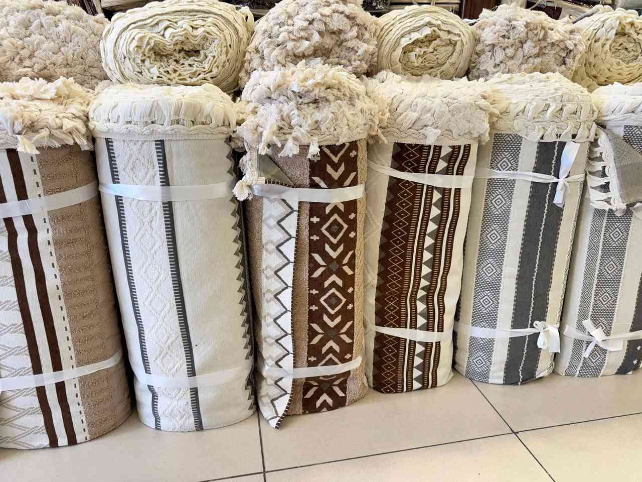 عرض خاص مجمع مصطفى صلال للمفروشات
مفرش تخم بوهيمي للتخم وللديوان أمتار حسب الطلب
السعر المتر القديم ب٦ الاف السعر الان ٤ الاف دينار
العنوان بابل الحصوه خلف جامع اسامه بن زيد مقابل ريتاج رقم واتساب ***********
