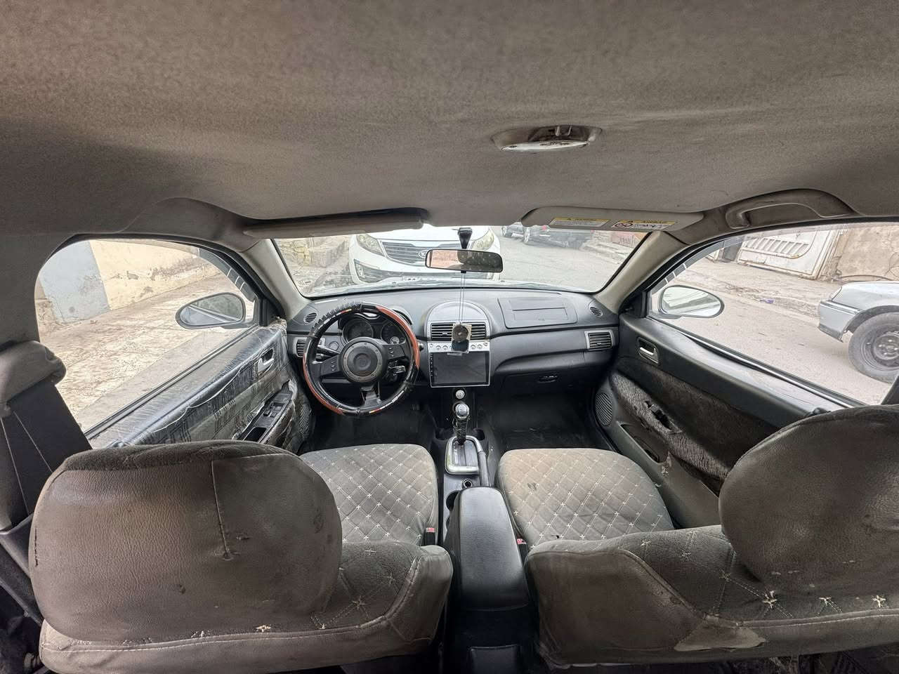 السلام عليكم بروتون موديل2009  السعر 50 ورقه للطيبين بيها مجال  بحالة جيدة  رقم اربيل وكالة بسمي تحويل ثاني يوم سنويه ل 2026 تبريد شغال سنتر لك ... كير ومحرك كفاله كير اوتو محرك 1600جيد جدا .. رقم الهاتف الاستفسار ***********
ضربةجاملغ الخلفي صفحه اليمنه بسيطة مصلحة على البارد والبابين صبغ  عنواني بغداد الشعب شارع الصحه
