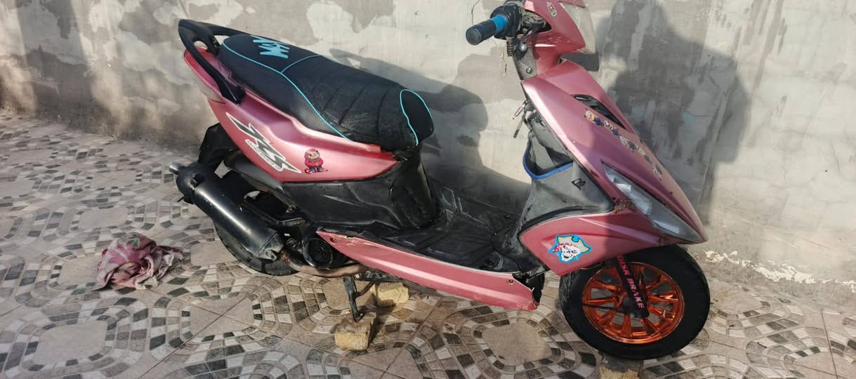 سلام عليكم دراجه ماكس مضلع نضيفه مكينه ناعمه كربايات شغله سلف شغال السعر مناسب المكان البصره القرنه الرقم ***********
