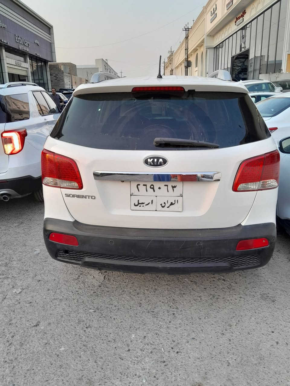 سياره سورنتو  وارد خليجي  مواصفات بصمه بوب وجنطه تبريد ثلج  ٣ قطع  محرك شرط كير جديد شديتو قبل اسبوع .سياره مرتجيه بصفحه بس اني ابيع صبغ عام هيه موكلها بيها صبغ  بس اني ابيع عام 
السعر المطلوب ١١٠ وبيها مجال قليل الاتصال ***********
