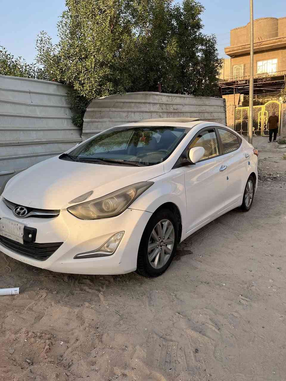 النتره موديل ٢٠١٥ خليجي فول موصفات فتحه كامره شاشه مري شفط رقم بابل بيه نص الباب الصدر صبغ والجملغ  مرشوش بدون دواخل ولا معجون سعر ١٢٧ وبيه مجال هاذه رقمي ‭٠٧٨٣ ٨٩٣ ٧٤٧٩‬
