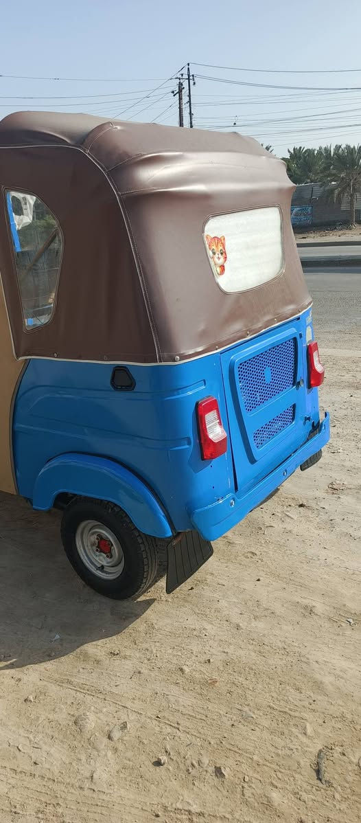 سلام عليكم تكتك 21 رقم بلاديه كلهه بس بيهه صفحه الشوته مصبوغه لا تنقيص ولا تبخير جاهزه خير من الله كلشي ما ينقصهه سعرهه 7ونص وبيهه مجال مكاني بغداد حي البتول قرب فلكه حي النصر تواصل ***********
