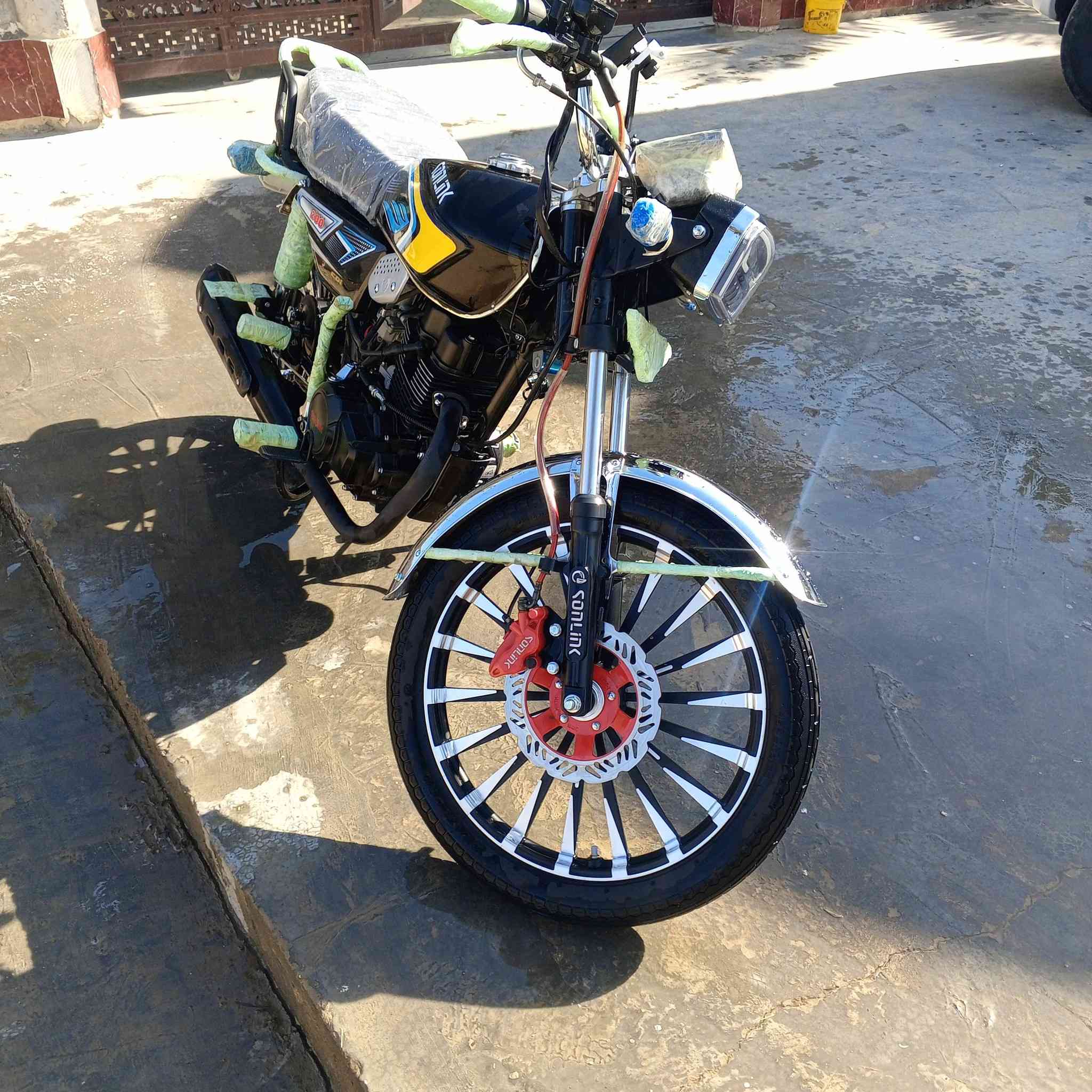 دراجه البيع كفاله زيرو حجم ميتين ضاقطه وزنجيل شراي يتصل ***********
