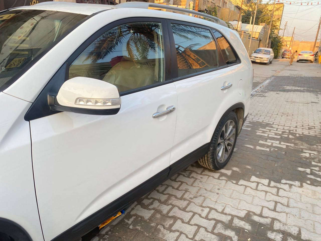 عندي سورنتوا 15اربيل فول مواصفات وبدون بنورامه اريد مراوس بفوتون
***********
