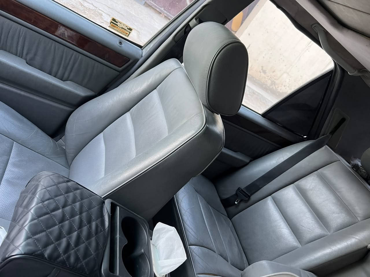 السلام عليكم 
مارسدس دب موديل 1990
محرك بطه 2500 رقم بابل 
عنوان السياره نجف سياره بيها ضربه بسيطه بل جنطه ومصلحها استفسار اكثر خاص سعر (50$


**إذا كنت صاحب هذا الإعلان وتريد حذفه لأي سبب، رجاءا أرسل رسالة إلى الدعم الفني**