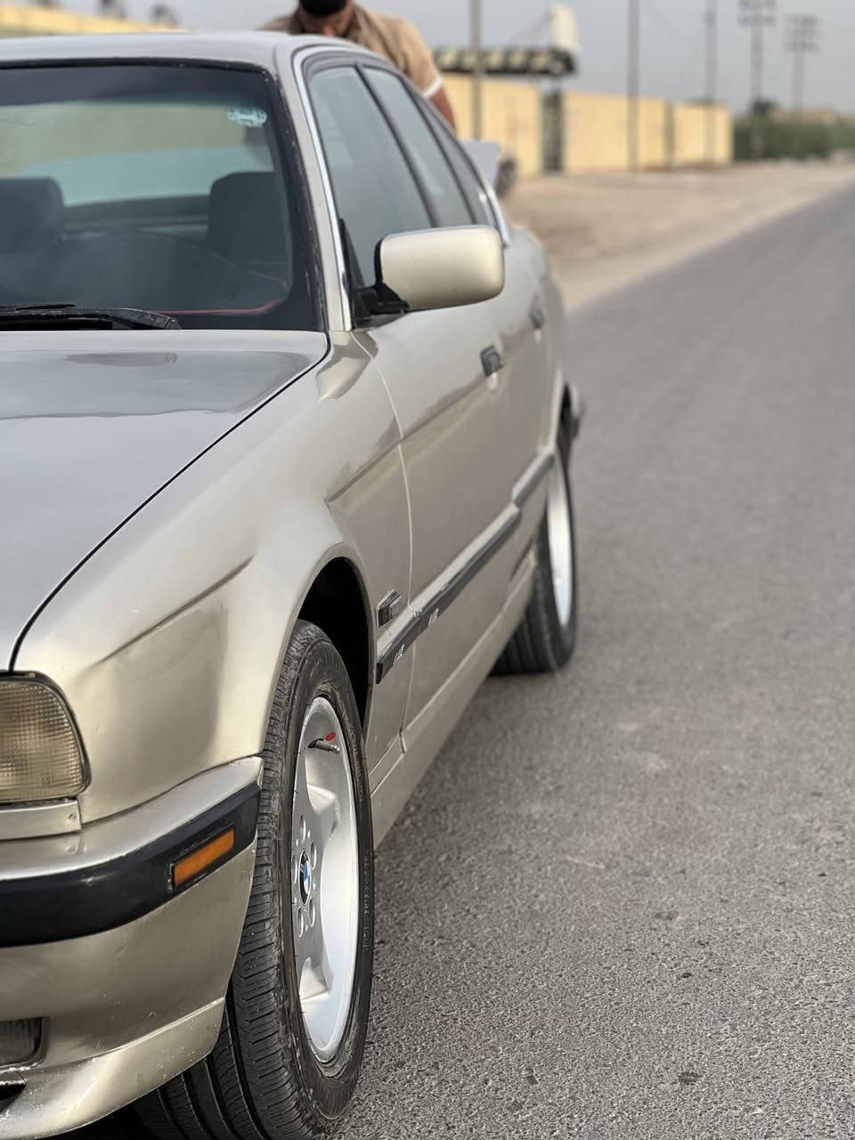 السلام عليكم.
BMW 525i للبيع موديل او مراوس بتكسي او خصوصي 1990 
رقم اربيل 
لون شمباني مميز 
مكينه وكير جدد بلادي حاويه.💪
حداديه جديده
تدفئة  شغال تبريد ثلج بنص الصيف.
تخم تاير جديد
منظومة وقود جديده بخاخات نوزلات صوندات وفلتر.
منظومة زنون 
شلعتها صاروخ 
السياره كلهه شغاله سعرهه65 وبيهه مجال 
السياره بالشارع كلش حلوه واحلى من الصور
***********
