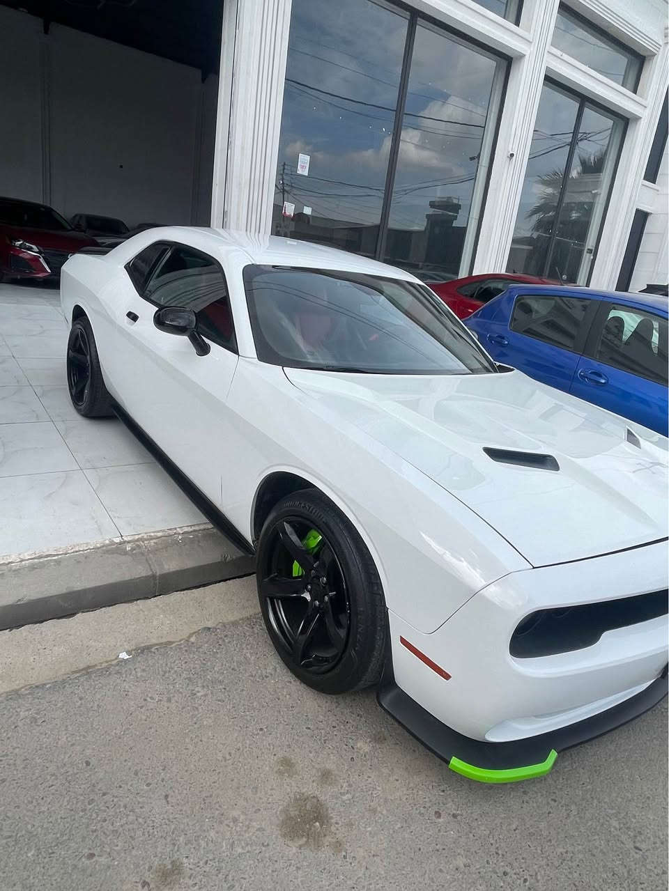 جالنجر موديل 2018 ناوسؤر جل V6 شه بستؤن سئ بارجي سبوغه بئشي شانسي هيتي به س سياره كه. داعمي نادا ره قم شانسيم دانه وه شوين هه ولير محرج فرحي ئه مه ريكان به رام به ر شه ريكي جيهان  سياره كه هه مووشتيكي هه تا 2031 نويه سعري 158 كه ميك مه جال  رقم موبايل *********** أربيل, العراق
