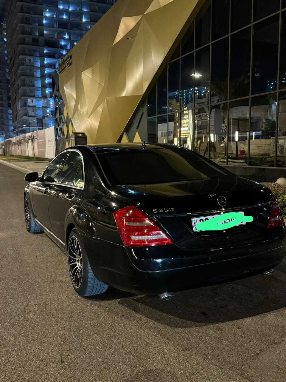 السلام عليكم
للبيع او مراوس  مارسيدس موديل   2006. C350
وارد ياباني السياره مكفوله كفاله عامه 
كير مكينة مكفوله  رقم اربيل بسمي تحويل ثاني يوم 
السياره مكانه بغداد 
*********** وتساب واتصال
