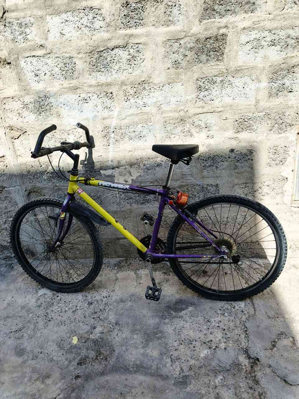 بايسكل للبيع مال باله اصلي
 مكاني كركوك حزيران شراي اتصل
السعر 45 
*********** كركوك, العراق
