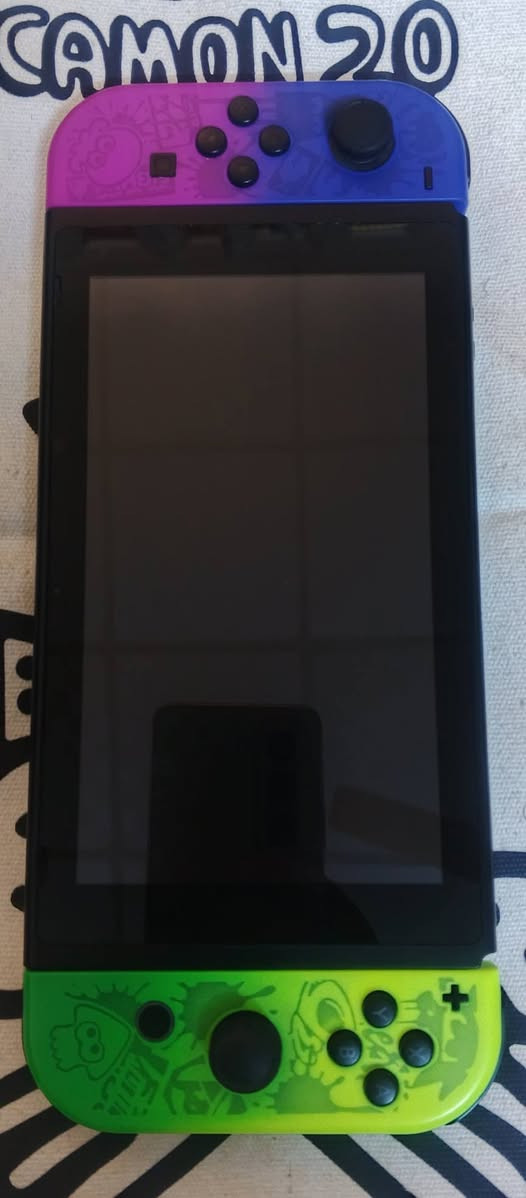 نينتندو سويتش مهكر ثغرة مع لودر اوفلاين فعال مع كافة الملحقات الاصلية للجهاز بدون نقص 
الجويكونات تجارية فقط
ذاكرة ١٢٨ كيكا مليئة بالالعاب كما موضح بالصور وممكن تنزيل اي العاب حسب الطلب 
السعر ٢٠٠ الف 
توصيل بغداد ٥ الاف وباقي المحافظات ٦ الاف 
للتواصل ماسنجر او واتساب او الاتصال 
***********
