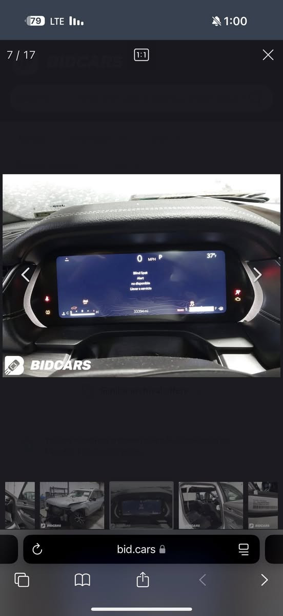 سيارة SUV فخمة وكبيرة، م.

المواصفات:
 • المحرك: 3.0 لتر، 6 سلندر توين تيربو
 • القوة: 420 حصان
 • ناقل الحركة: أوتوماتيك 8 سرعات
 • نظام الدفع: رباعي (4×4)
 • عدد الركاب: 7 إلى 8 ركاب
 • سعة السحب: حوالي 9,850 رطل
 • الطول: حوالي 226 إنج (حوالي 5.7 متر)
 • مساحة صندوق الأمتعة: كبيرة جداً تصل إلى 130 قدم³  

المميزات:
 • شاشة معلومات كبيرة
 • كاميرات 360 درجة
 • حساسات أمامية وخلفية
 • مقاعد جلد كهربائية
 • نظام أمان ومساعدة للسائق

***********
