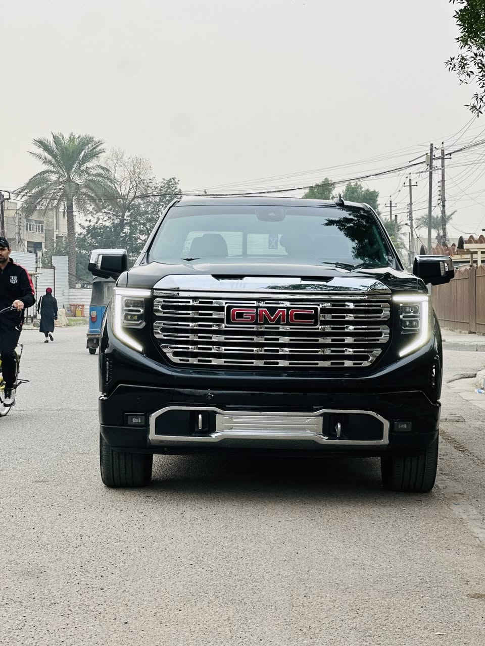 سلام عليكم جمسي صندوك وارد امريكي  اعلى مواصفات دنلي  مديل 23 اسياره امفوله ماحاجه اذكر مواصفاتها اعلى فها ثاني يوم ترقم بسم المشتري السعر 320 بدون رقم مكان سياره بغداد حي العامل التصال على ***********
