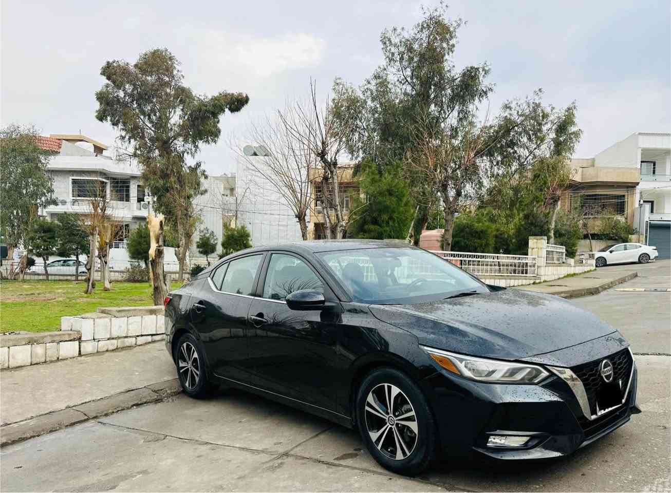 السلام عليكم ئه م نيسان سنترايه بوفروشتن موديلي ٢٠٢٢ ره نگي ره شه ي قه ترانه مواصه فات SVيه و به س سلايت و جلد نيه سه ياره كه بوياخ به س بونيتي بوياخه و سارديشي نيه زور جوان و خاوينه ارباكي سوكان و به رده ته قيوه و بيلاد دا نراوه ته وه بي كيشه يه سه نه وي و ره قم زينكه ي هه موي تازه تا ٢٠٢٩ 
سه ياره كه تايه و كيرو مه كينه و هه موو تازه يه و راداري بيش و دواي و هه موو ئيش ده كات بلادي زور جوانه 

له سليمانيم سعري ١٣٠ كه لايه و مه عامه له يه كي كه مي تيايه 

زماره ي ته له فون *********** واتسابيشي له سه ره 

هه موو شتيكم نوسيوه براي من 

كي موشته ريه ته له فون بكات 

جوابي كوميت ناده مه وه السليمانية, العراق
