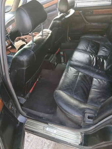 السلام عليكم
بي ام ٧٤٠ للبيع
مكينه كايمه شرط تحويل وكاله ماكو تحويل فقط 
تصل وتدلل
***********
***********
السعر ٣٣ بيها مجال الي مو شراي لا يتصل
