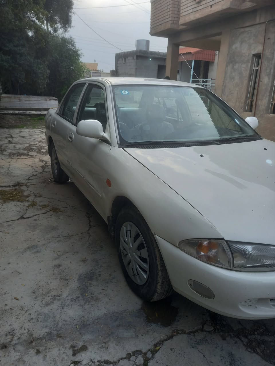 بروتون جاهزة من كل النواحي رقم انكليزي باسمي تحويل ثاني يوم هزة جديدة السعر ٤٢ 
للاتصال *********** 
المكان اسديرة
