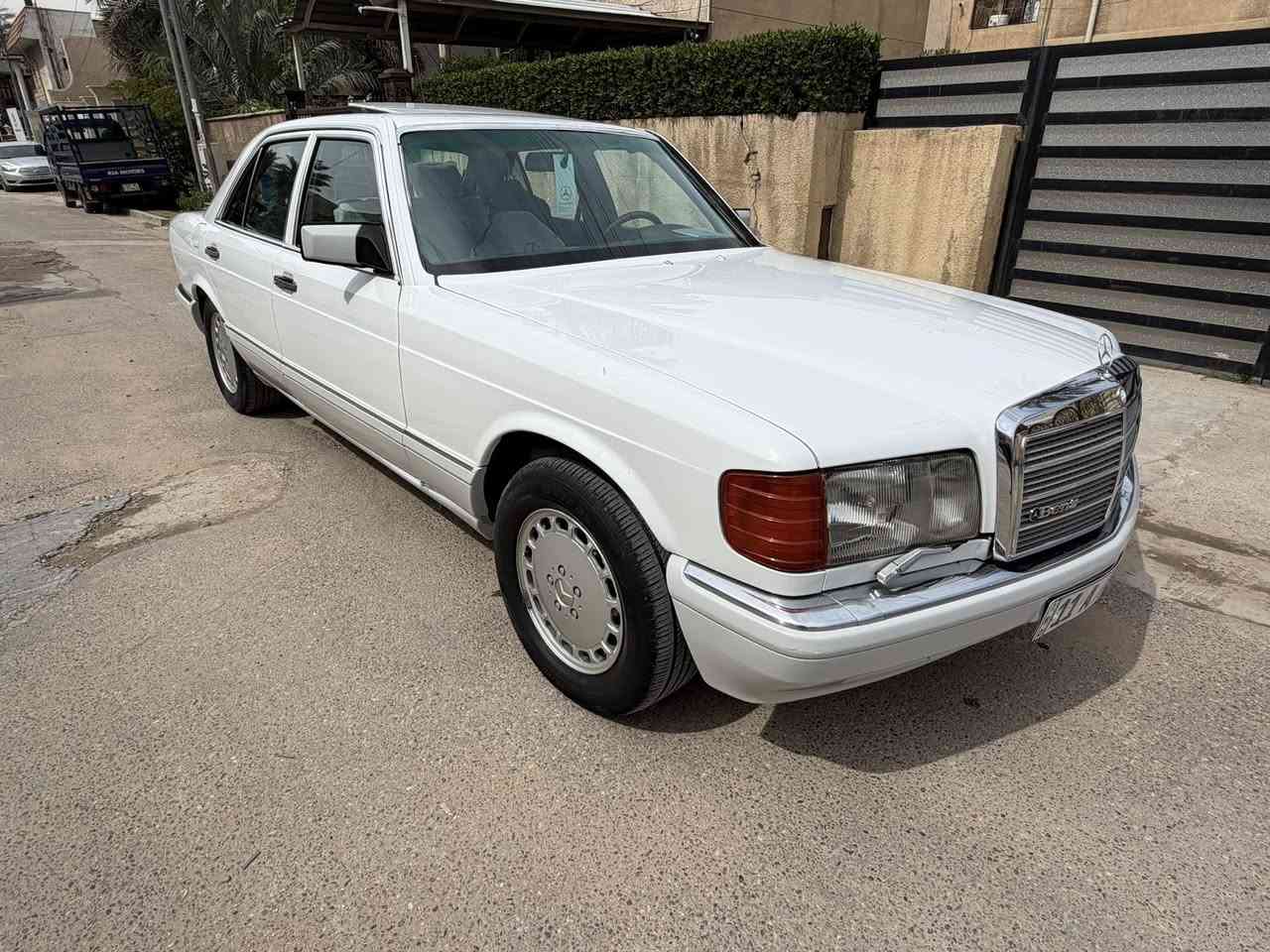 يا الله
السلام عليكم شباب 

مارسدس رئاسي باب قصير 

موديل ٨٩ سياره جديده بمعنه الكلمه 

رقم مميز بسمي 

تحويل ثاني يوم مشروع وطني 

سياره تراي إذا مو زيرو مرجوعه 

مكينه وكير بلادي 300 مكفول 

صدر امامي وخلفي جديد 

سياره دبل مروحه 

فتحه سقف 

دبل فيتبم

كراسي كهرباء 

لايت زنون اصلي عالي وناصي 

سياره مال بيت امانه الله 

ومال جني 

سياره جاهزه علا آخر حبايه 

سياره بدون ضربه بدون ضربه 

صبغ وجراد فقط 

سياره جديده جديد كلش

تبريد ثلج إذا مو ثلج ودفع قوي موجوعه 

تخم تايرات وياله وكاله جدد 

سياره متعوب عليه 

كهربائيات كامله بدون جطل 

السعر ١٢٥ وبيه مجال للشراي 
للاستفسار ***********

مكاني بغداد شارع الربيعي 

تحياتي للجميع
