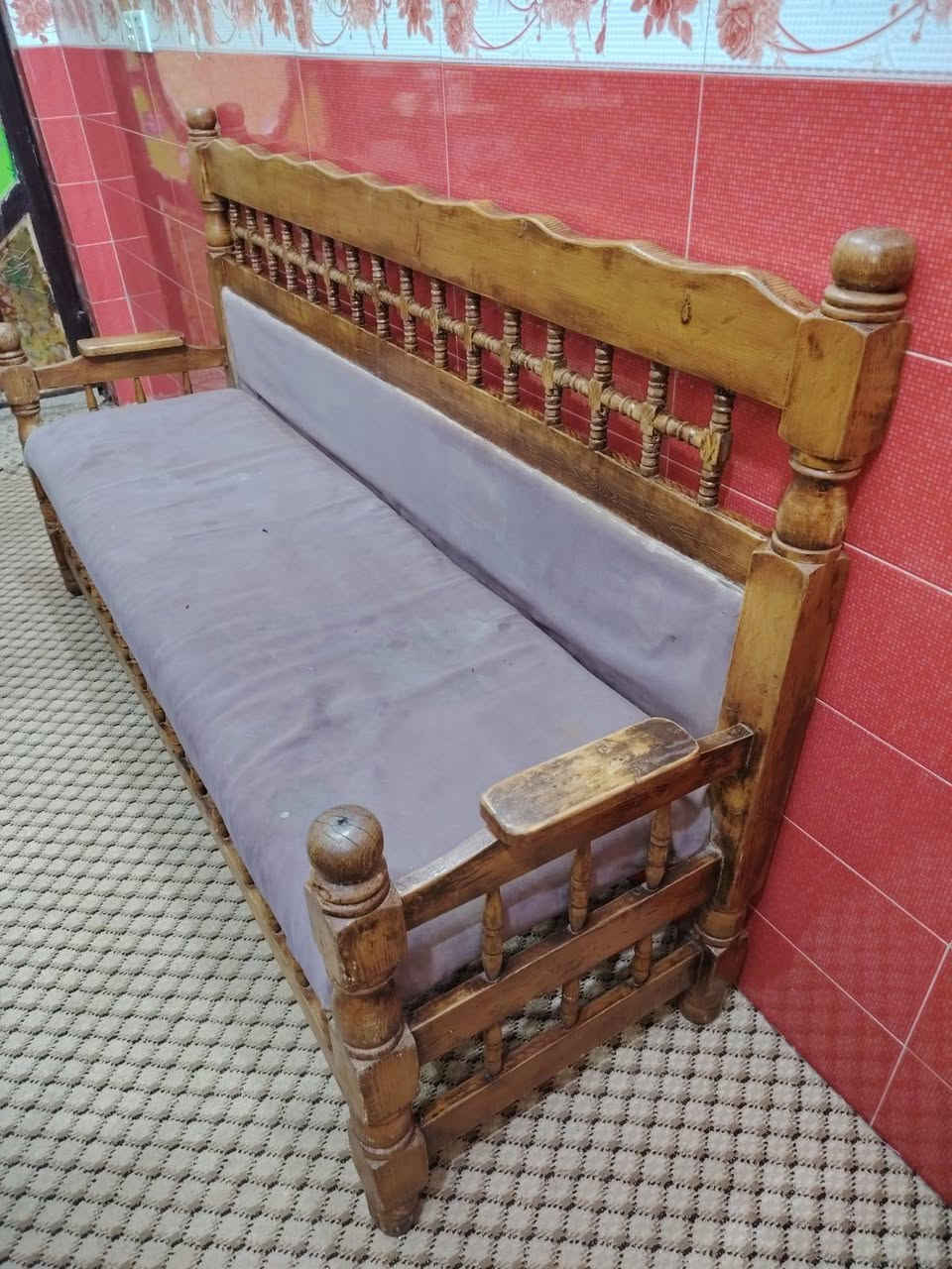 للبيع... نص تخم 5 قطع قطعة ثلاثية وقطعة ثنائية... الأستفسار الأتصال على
*********** أو *********** يوجد وأتساب
