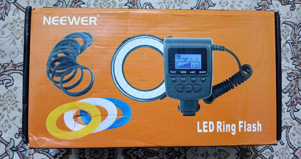 حلقة الإضاءة Neewer RF-550D Series Macro LED أداة إضاءة مخصصة للتصوير القريب (Macro)، وهي تجمع بين ميزة الإضاءة المستمرة والوميض (Flash).المميزات الرئيسيةعدد المصابيح: تحتوي على 48 مصباح LED عالي الكثافة لتوفير إضاءة ثابتة.وضعيات التشغيل: تدعم وضعية Light للإضاءة المستمرة (للفيديو) ووضعية Flash للتصوير الفوتوغرافي.إضاءة جانبية: يمكنك تشغيل الجانب الأيمن أو الأيسر فقط لإضافة أبعاد وظلال للصور.شاشة LCD: وحدة التحكم مزودة بشاشة لعرض الإعدادات ومستوى السطوع أربيل, العراق


**إذا كنت صاحب هذا الإعلان وتريد حذفه لأي سبب، رجاءا أرسل رسالة إلى الدعم الفني**