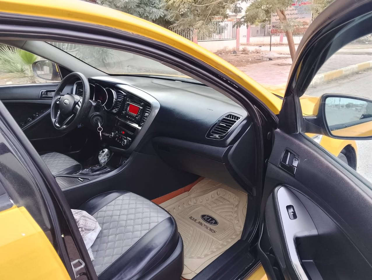 السلام عليكم للبيع فقط بدون مراوس 
اوبتما 2012 كوري محرك 2000 رقم بغداد مصفره هيئه وغرامات هزه جديده باسمي تحويل مباشر تبريد تدفئه كهربائيات كله شغال سياره جاهزه مكان السياره بالرمادي 
السعر 83 بي مجال بسيط 
***********
