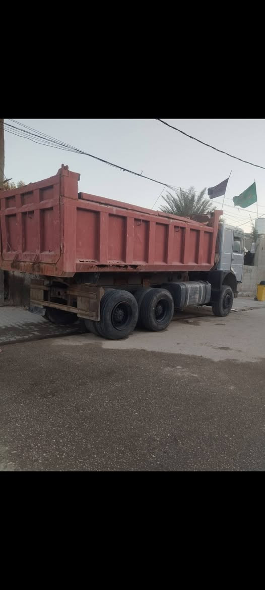 سلام عليكم مان موديل 81 مكينه بيه بخار بدون تنقيص مكينه وكير رينو مجموعه جيفه رقم اصفر تسيس هوه جديد راتيتر جديده كلج جديد تانكي كاز فافون 700لتر سعر 70وبيه مجال***********
