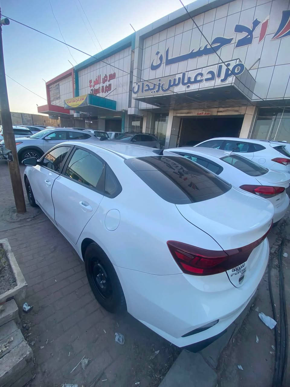 فورتي 2024 دخول جديد امريكي
صبغ جاملغ خلفي فقط بدون ايرباك بدون دواخل
محرك 2000 دوش
ماشيه 21 الف
بدون رقم 
سعر 143 وبي مجال قليل
الاستفسار *********** 
مكانا بغداد معارض حبيبيه معرض الاحسان
