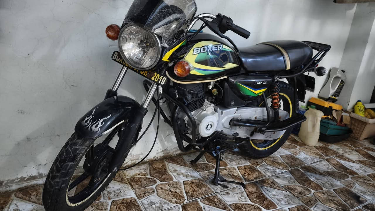 بوكسر 19 كفاله عامة مكاني ديالى بعقوبه 
مرقمه بأسمي 
مليون و500 
*********** واتساب فقط
