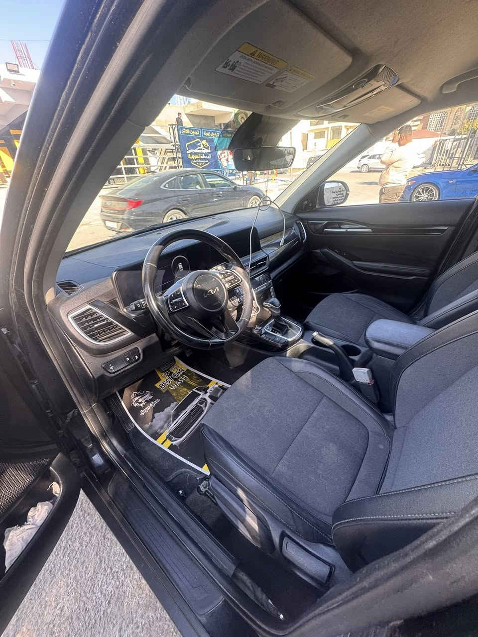 السلام عليكم
سليتوس موديل٢٠٢٤ 
مكان السيارة زيونة حادث سرقة مابيه اي قطرة صبغ بصمة 
السعر ١٥٥ 
متوجود اتصال فقط ***********
