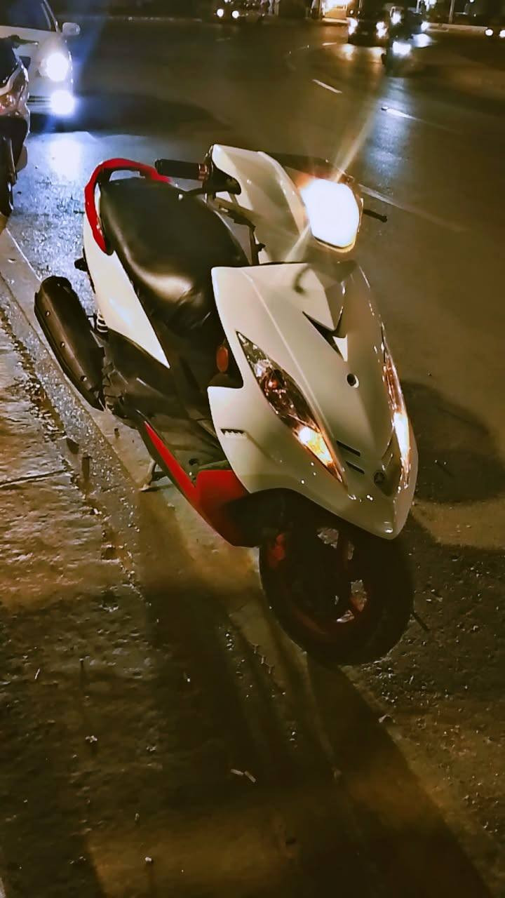 السلام عليكم دراجه جتي ار للبيع 
الدراجه خير من الله السعر 850 وبيه مجال متواجد خاص الرقم ،***********
