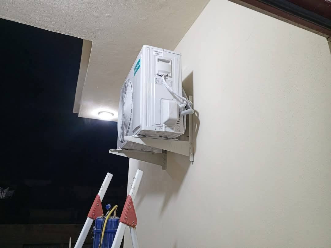 اللهم صل على محمد وال محمد اخوكم وخاتمكم علي العجيلي اجمع السبالت بانواعها واجمع الثلاجات بانواعها والمجمدات بانواعها داخل البيت او خارج البيت شنو الزبون يريده رقم الهاتف *********** واتساب
