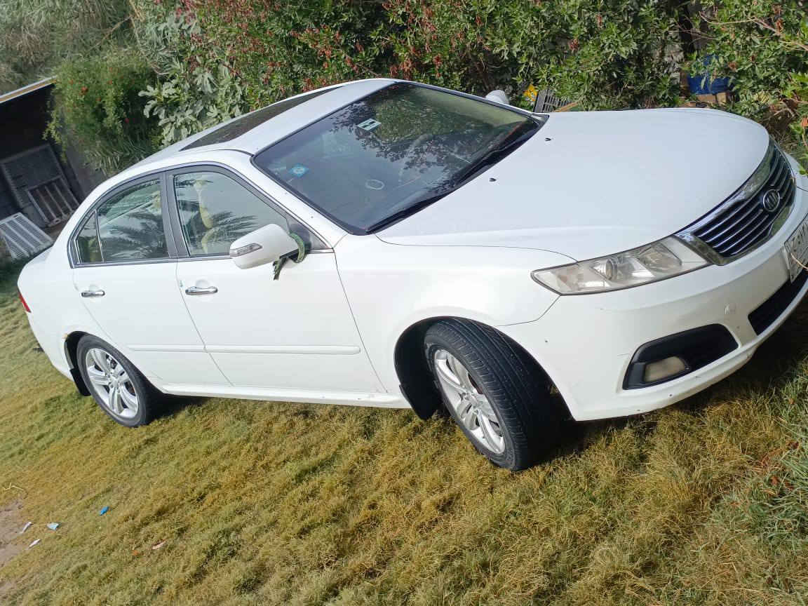 سياره للبيع ئوبتمه 2010 كامله مواصفات 
محرك دوش المرقوب 2400
سياره مكفولة كفاله عامه من كل ضربه 
رقم بغداد وهذه رقمي بي واتساب ***********
لحاب يستفسر يتصل وسياره بسعر مناسب
