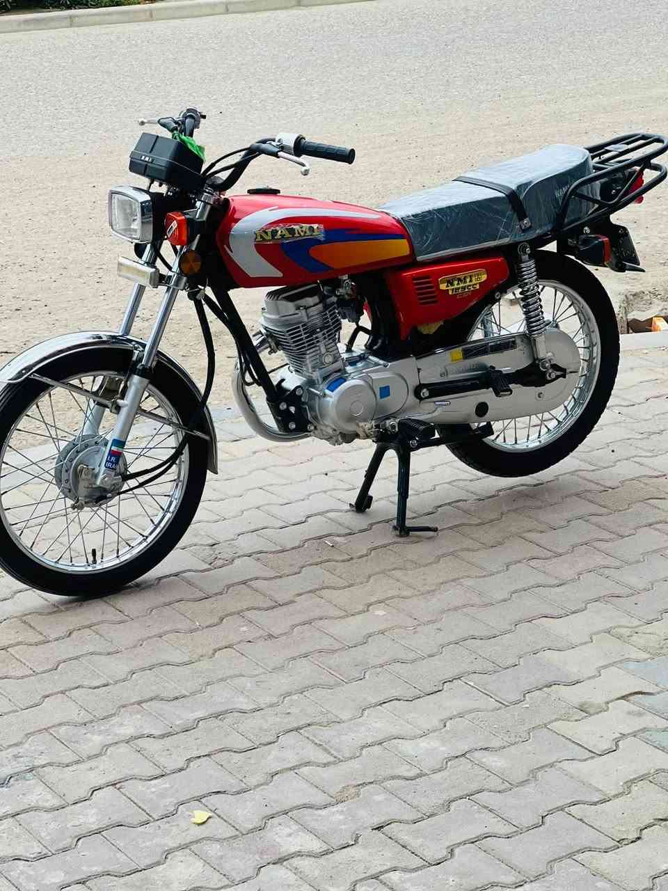 السلام عليكم شباب دراجه البيع نامه  دراجه تعمير   سكنر  اوراق ٧ السعر خاص وهاذا  ***********
