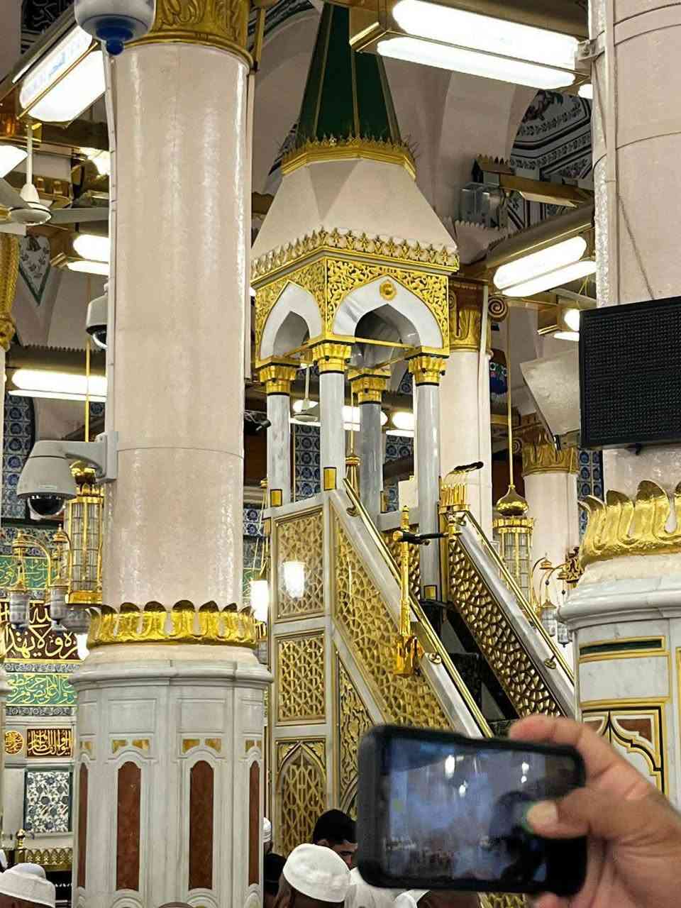 بسم الله الرحمن الرحيم
يعلن مكتب البشير للحج والعمرة عن برامجه لرحلات رمضان اعاده الله علينا وعليكم بالخير واليمن والبركات
علمآ بأن لدينا نظام الأقساط على الماستركارد والكي كارد لمصرف الرافدين حصرا
وبالنسبه لرحلات الجو يكون التصريف من حق المعتمر
هذه البرامج بأسعار مناسبة جدا 
يتضمن البرنامج مايلي :-
1 - تأشيرة العمره مع التأمين الصحي
2 - ارشاد ديني واداري مع كل رحله
3 - هديه لكل معتمر ومعتمره ( جنطه كبيره +جنطه صغيره +احرام رجال واحرام نساء مع ربطة عنق للنساء)
4 - فنادق المدينة المنورة مع فنادق مكه المكرمه
5 - مزارات المدينة المنورة ومزارات مكه المكرمه
6 - جولة اختاريه لمدينة جدة ومرسى الزوارق وكورنيش جده
للاستفسار الاتصال على الرقم التالي 
***********
واتساب - تلجرام - 
مكتب البشير للحج والعمرة 
خير رفيق الى البيت العتيق
خدمة الحاج والمعتمر ( شرف - امانه - مسؤوليه )
والله الموفق
