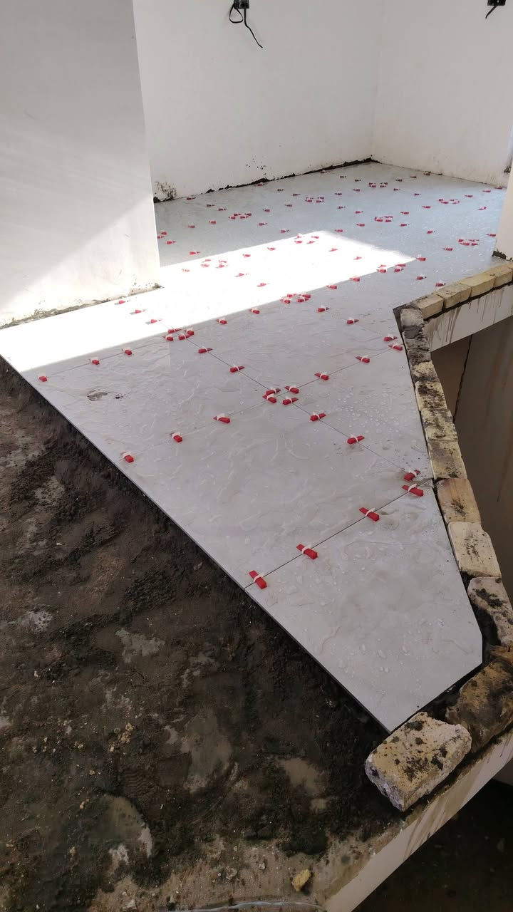 سلام عليكم خلفه سيراميك بورسلاين مرمر ارضى وجداري متفرغ حالين رقم *********** خابر وتدلل واتساب موجود
