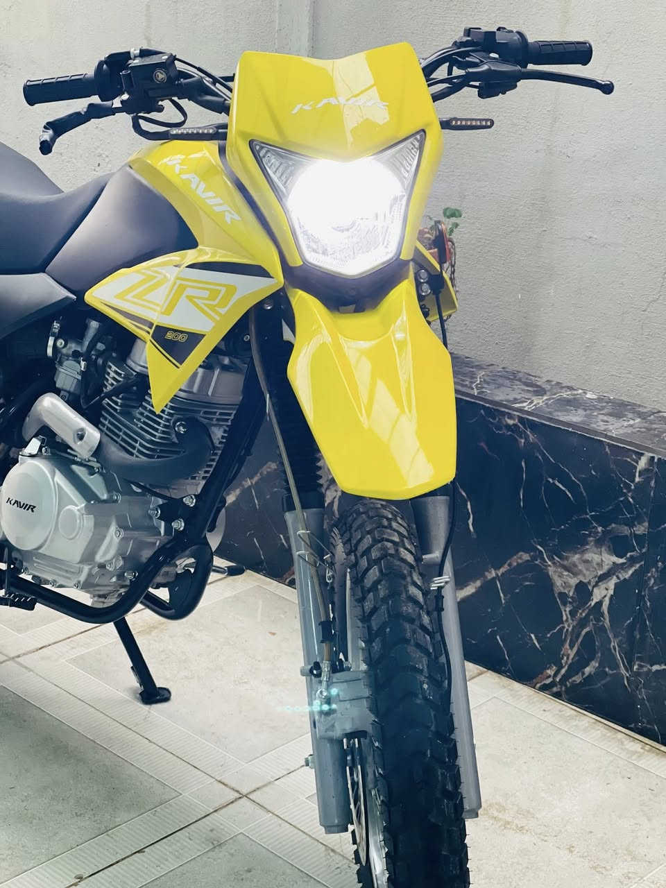 دراجة قفاز (KAVIR SPORT(200
نوع الدراجة كاڤير محرك زنجير سپورت {200} موديل 2023

دراجە سفر ماشااالله762km ماشی

منفيس بيلادي شركة موجود دبل سويچ مرايات موجود دشبول الكتروني  دراجة مكفولة عامة

سعر{1.500}💸

رقم موبایل{***********}📞📞

 عنوان كركوك شورجة يم مطعم حمة ناصر
