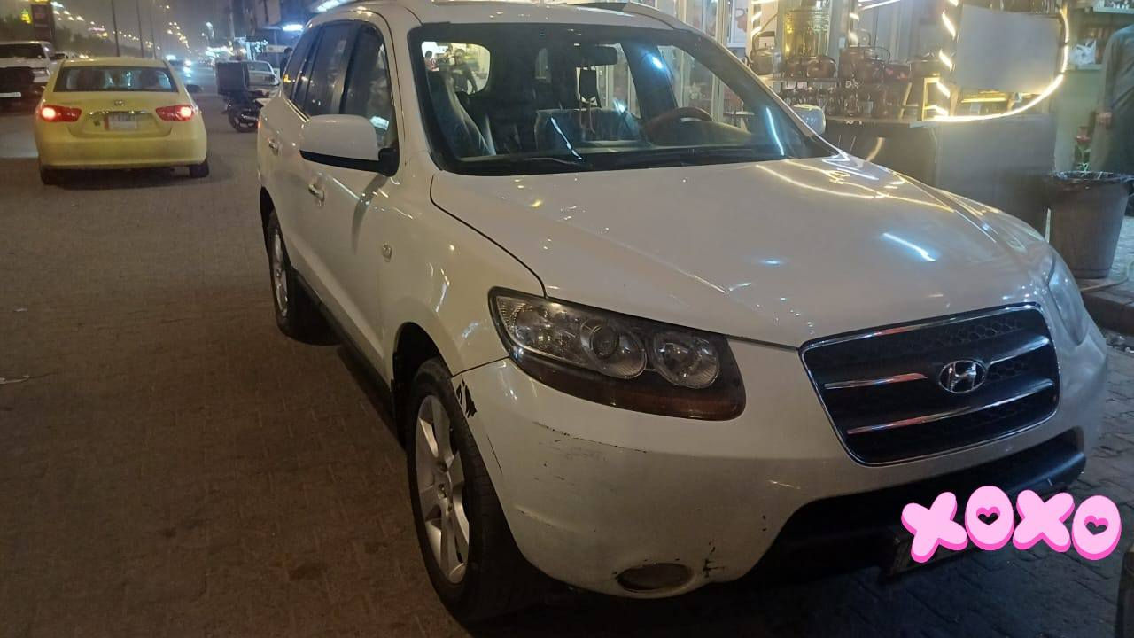 السلام عليكم اخوان مكلف بلنشر 
سنتافي 2010 كاز 
سياره كصه جنطه متؤم وكامل 
مكان السياره نجف 
رقم صاحبه ***********
السعر 50وبيه مجال
