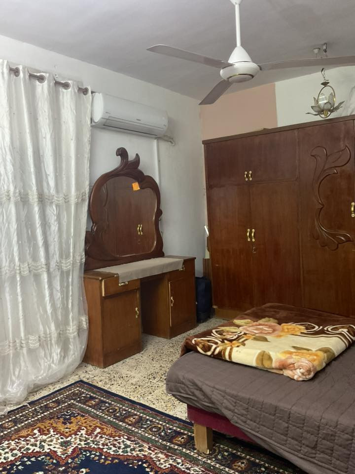 من رخصه الادمن غرفه نوم صاج عراقي 6 أبواب +ملحق السعر550 وبيها مجال عنواني بغداد حي العامل للاستفسار الاتصال على الرقم الآتي :***********   غير متواجد على الفيسبوك 🤍
