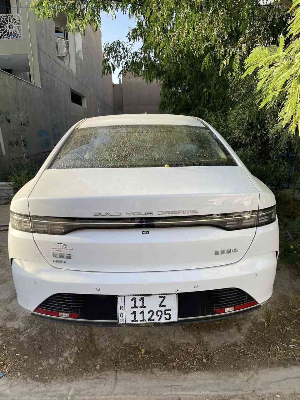 byd دستروير
السياره موصفاتها معروفة ماشية 6000 المكينة ماشية 800 بعدها بدهن الشركة بيها باب السائق مبدل فقط السيارة خير من الله واقتصادية كلش دابيع لان عندي بناء السعر 18500 مليون دينار 
باسمي تحويل ثاني يوم عنواني بغداد المنصور الداوودي 
للاتصال ***********
