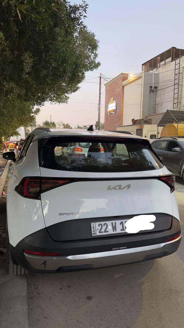 سبورتج 2026 خليجي ماشيه 6 الف للبيع كفاله مكانها بغداد 
حي الخضراء ***********
