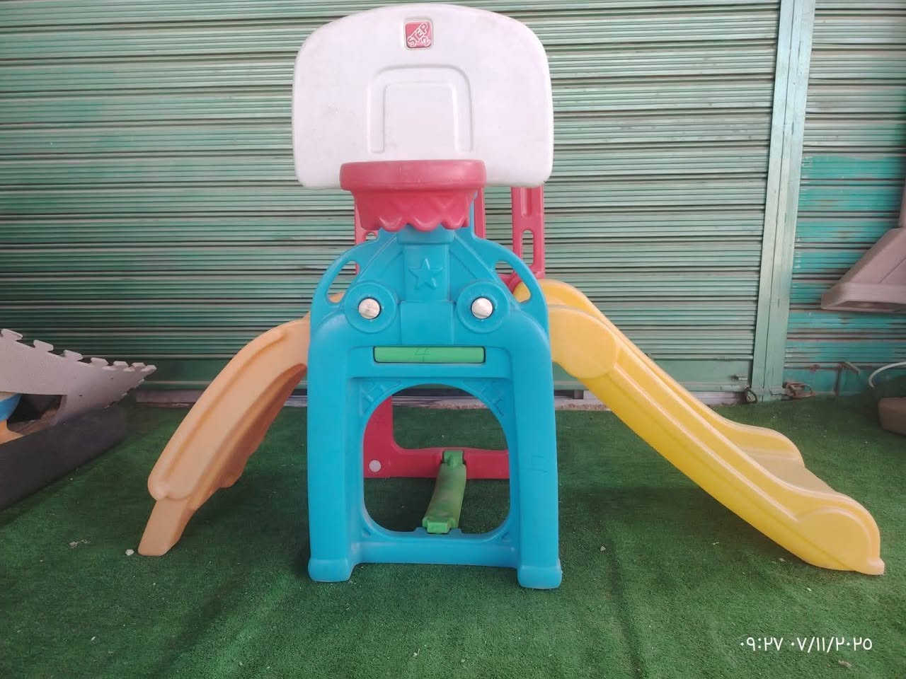 بسم الله وعلى بركة الله 
سحسيلة اطفال مع تسلق و رنج كرة سلة 
 صناعة أمريكية ماركة step2 الاصلية بحالة ممتازة جدا 
مناسبة من عمر 1.5_6 سنوات

📍موقعنا الزرقاء الهاشمية بالقرب من إشارة الزنيه 
دوام المحل جزئي يرجى التنسيق المسبق 📍

#العاب_روضه #العاب_روضات #العاب_حضانه #العاب_حضانات #العاب_خارجية   #step2 #little_tikes #slide   
      #كوخ_العاب #كوخ_اطفال #العاب_امريكيه   #طاولات_اطفال  #مطبخ_اطفال #سيارات_اوروبية #انشطة_صيفية #كوخ_فلة #بيت_فلة #بيت_بلاستيك_للاطفال #منزل_اطفال_بلاستيك #منزل_فلة #بيت_العاب #كوخ_العاب #كوخ_باربي #بيت_العاب_باربي #سحسيلة_سحسيله_زلاجة_سحسولة_زحليقه_اصلية_ماركة_عظم_مع_كوخ_بيت_كبيرة_سيفتي_امنة_للاطفال #سحسيلة_اصلية_كبيرة_للروضات_للحضانات_للاطفال_امريكي_مستعمل_الاردن_عمان_اربد_ابو_متعب_الزرقاء_العاب #العاب_ماركات_عالمية #مغامرات_اطفال
#سحسيلة_امنة_سيفتي_امريكية_اوروبي_للبيبي_للاطفال_شكل_مميز_حجم_ممتاز_للحضانات_للاطفال_داخلية_خارجية


**إذا كنت صاحب هذا الإعلان وتريد حذفه لأي سبب، رجاءا أرسل رسالة إلى الدعم الفني**
