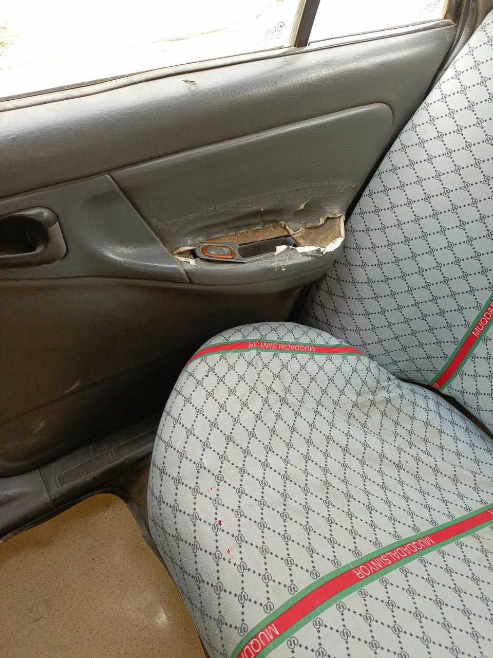 سلام عليكم برنس للبيع رقم بغدادتحويل ثاني يوم سنوية ل2028  كير محرك مكفولات تخم تاير ويل كب كير اوتو ماتيك اني مكلف بل نشر (***********) رقم صاحب السيارة السعر 36وبيها مجال العنوان بغداد
