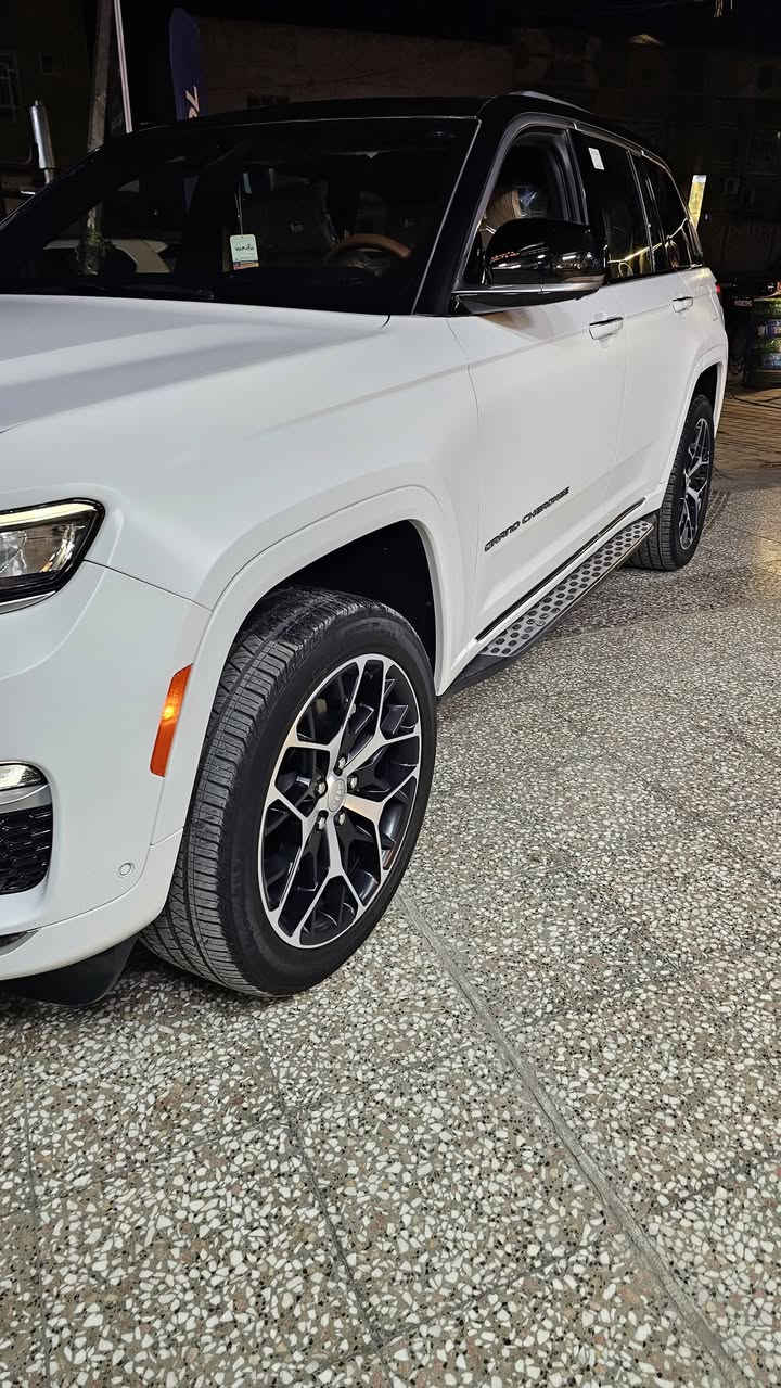 سلام عليكم
جيب شيروكي سومت خليجي وكاله هارلم ٢٠٢٣ ماشية ٨ الاف كيلو سيارة بحالة الوكالة ومغلفة ppf مكفولة اعلى فئة فول مواصفات تحويل ثاني يوم السعر ٥٢٠ ورقة
للإستفسار 
***********
